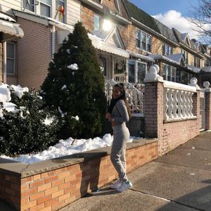 Meet your Posher, Daniela